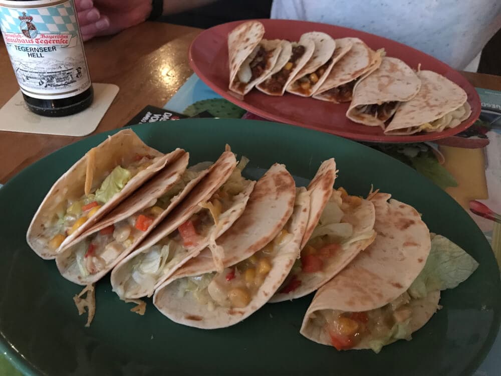 Featured image for article: Taco Tuesday at Sausalitos Review: The Cheapest Tex Mex and Cocktails in Munich