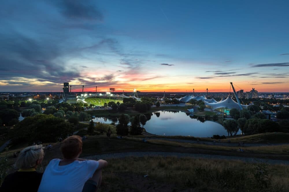 Featured image for article: Best Places to Watch the Sunset in Munich (2025 Local Guide)