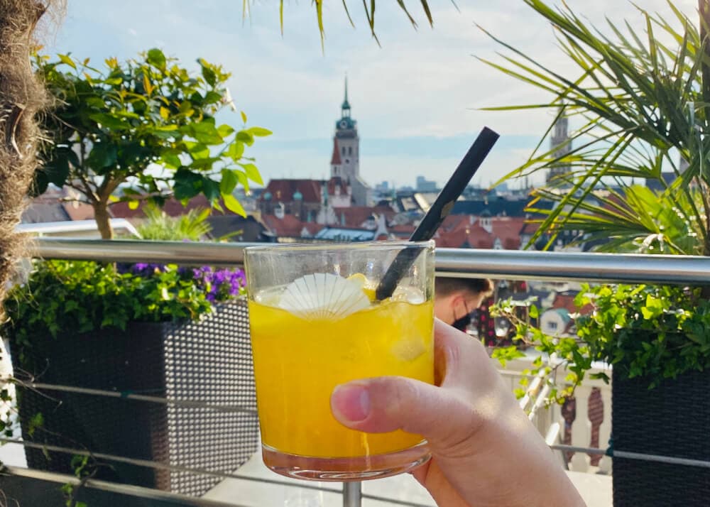Featured image for article: 20+ Of The Most Terrific Rooftop Bars In Munich