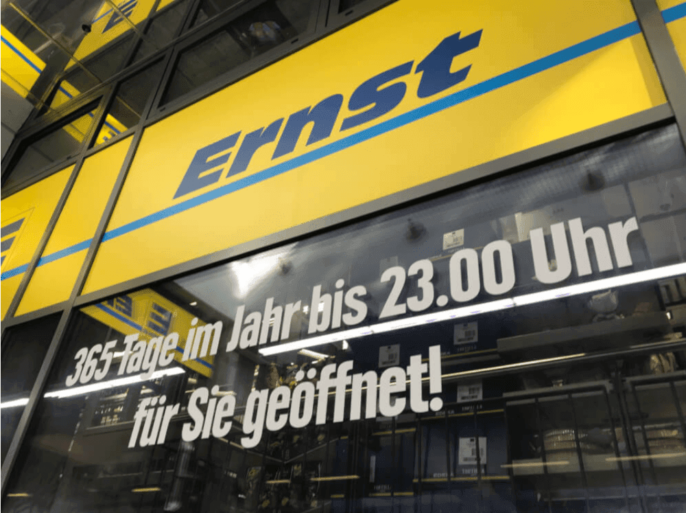 Featured image for article: Supermarkets and Shops Open on Sunday in Munich: A Full List! (2022 Update)