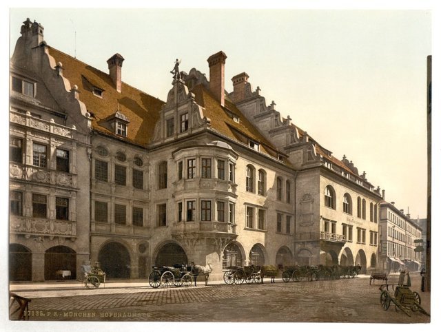 Hofbrauhaus,_Munich,_Bavaria,_Germany-LCCN2002696140