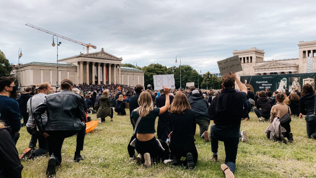 Black Lives Matter: 25,000 Gather in Königsplatz for Anti-Racism Protest